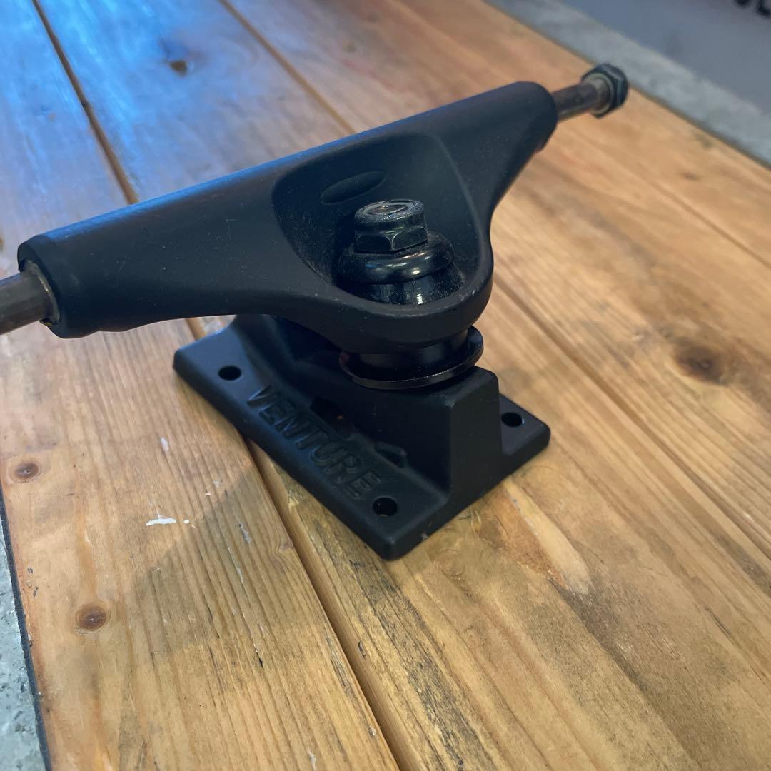 スケートボード VENTURE BLACK SHADOW ll 5.0 Hi