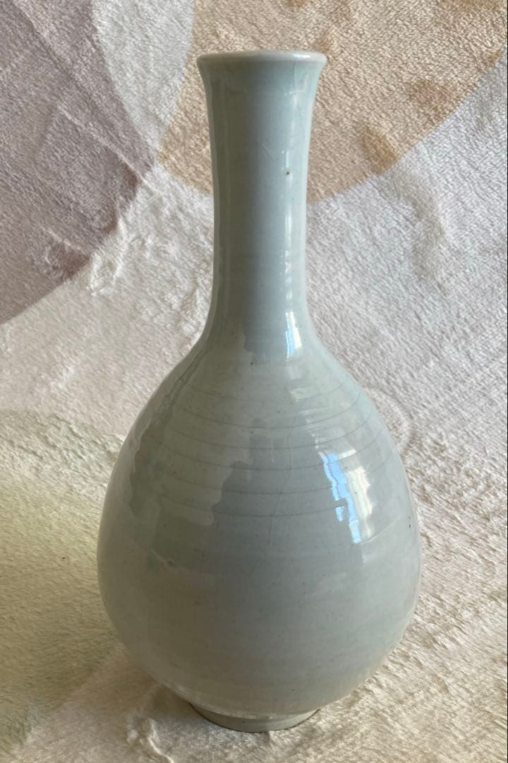 白磁壺　陶磁器　骨董　アンティーク　韓国
