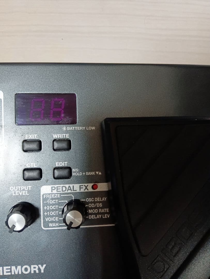 BOSS ME-80 マルチエフェクター　キャリーケース付き