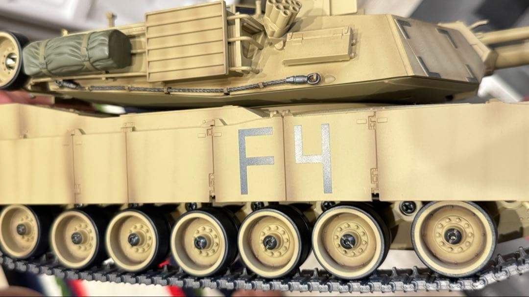 M1A2 ABRAMS RCバトルタンク + TIGER I ジャンク