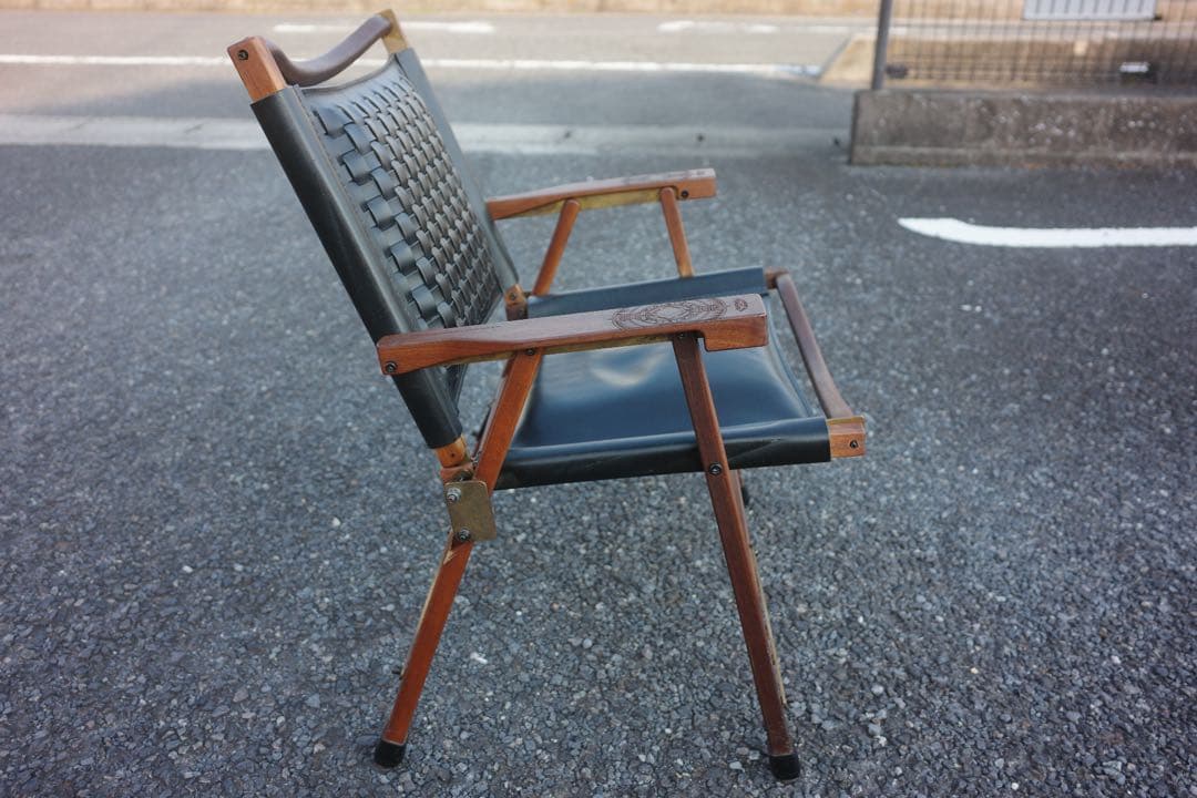 ピノワークスメッシュレザー　コンダクターズチェア　ウォールナット HIJIWAR