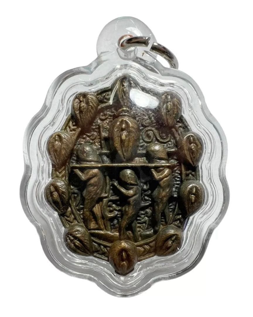 【限定1】クイーンバージニア　チャーム魅力、愛情、幸運 プラクルアン