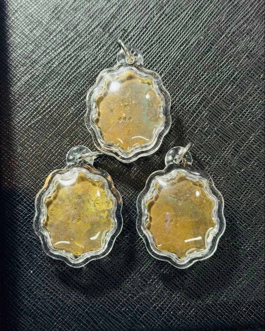 【限定1】クイーンバージニア　チャーム魅力、愛情、幸運 プラクルアン