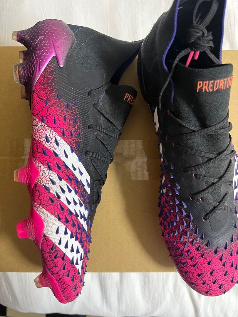 Adidas プレデターフリーク/fg 27cm