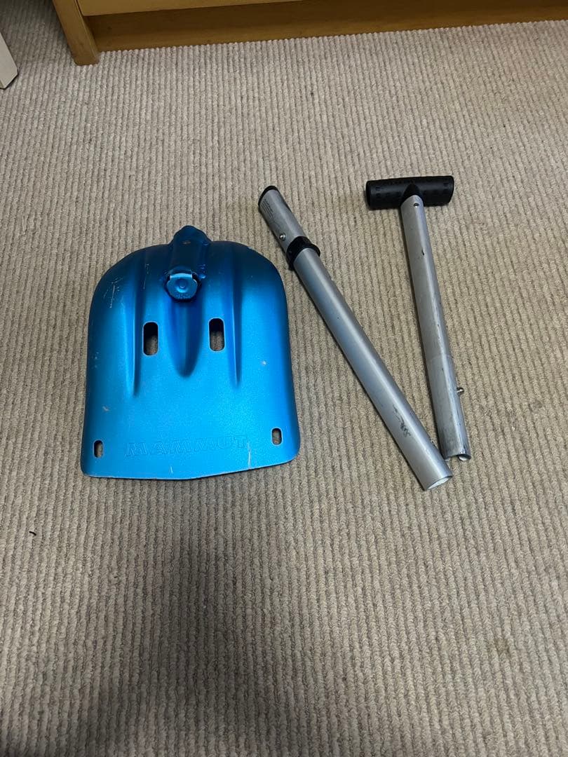 雪山雪崩対策　三種の神器 セット ビーコン　スコップ　ゾンデ棒