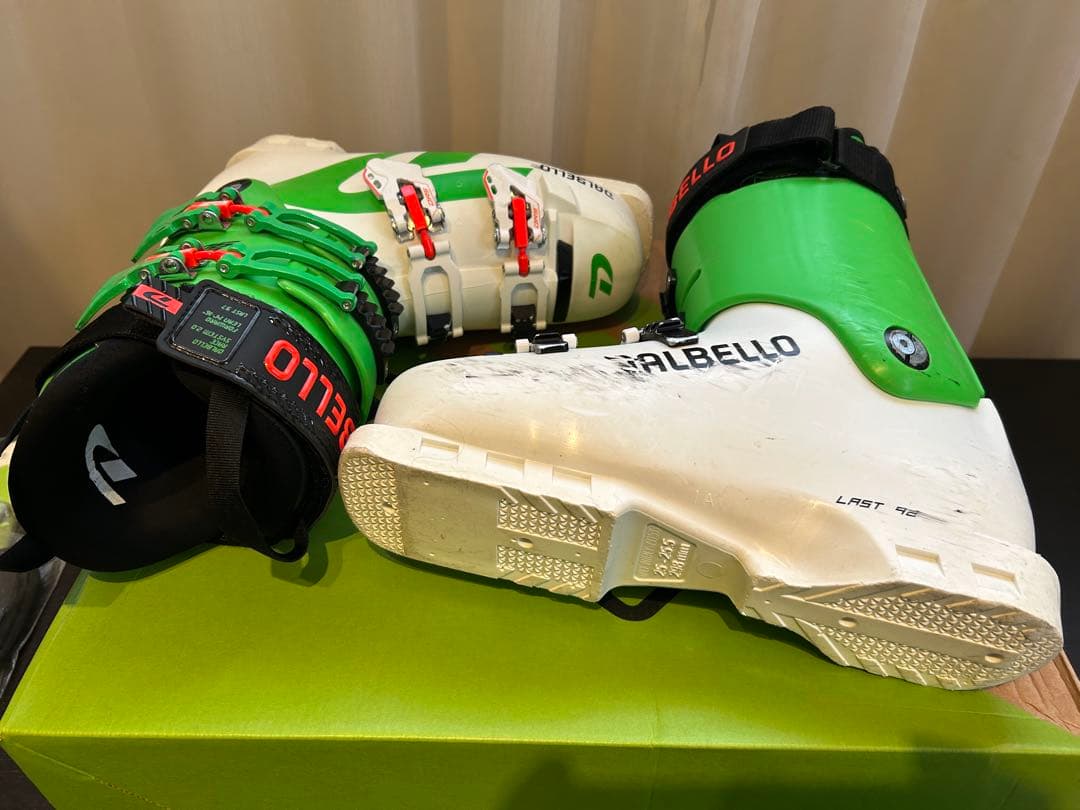 DALBELLO ダルベロ DRS 90 LC UNI スキーブーツ