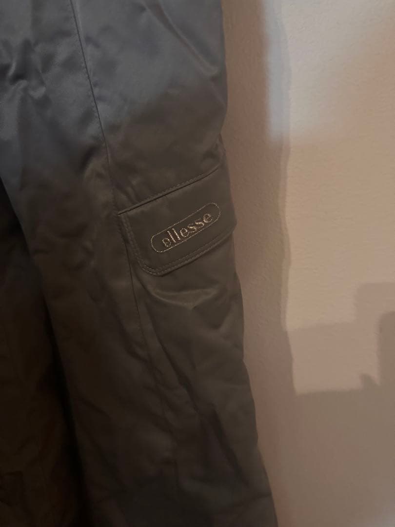 スキーウェアレディース用Lサイズ 上下　 Ellesse