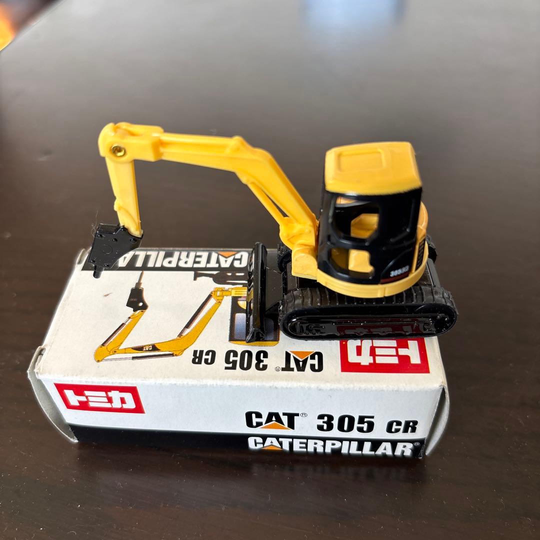 非売品　トミカ CAT 305 CR CATERPILLAR