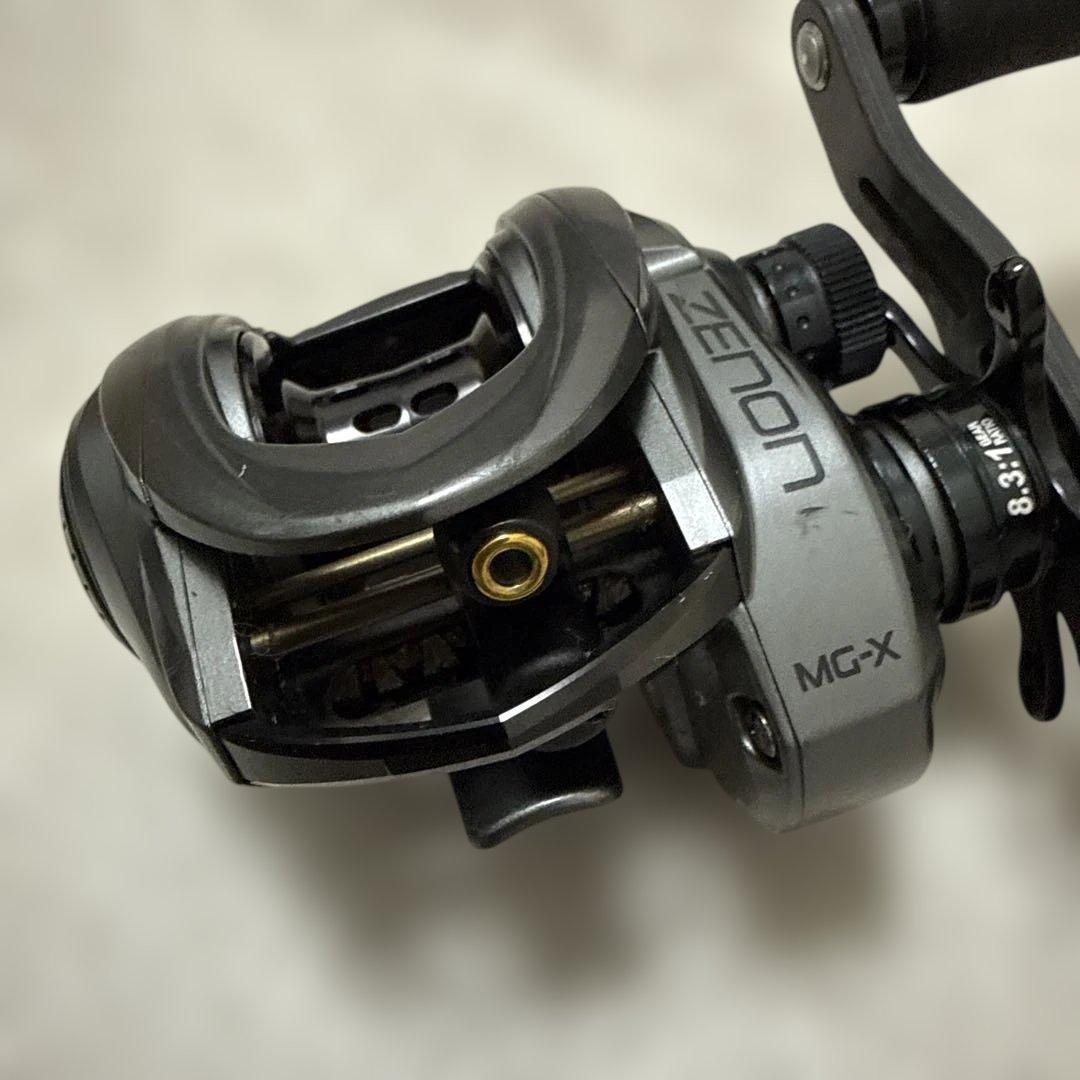 アブガルシア　ゼノン MG-X SHS-L8.3　ハイギア　左ハンドル