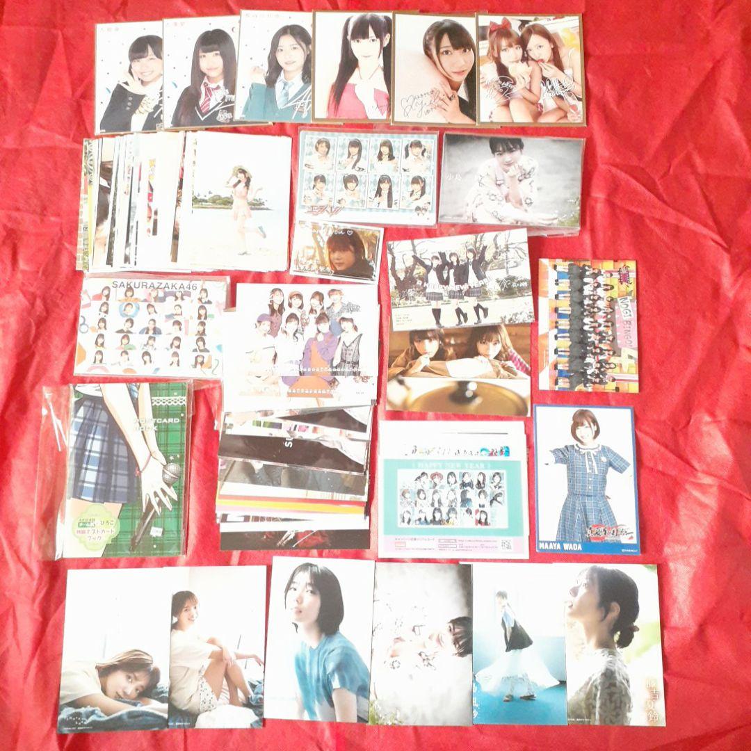タレントグッズ400点以上のセットポストカード、ステッカー、コースター、色紙等