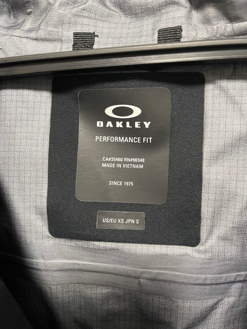 オークリー ゴアテックススノーボードウエアジャケットパンツ