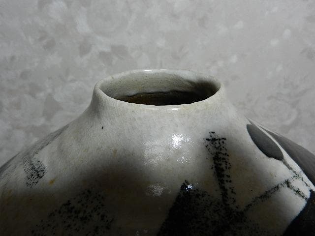 京焼　伝統工芸士「河島浩三」作　大型花瓶（高２７．５㌢、胴３０㌢、重５．８㌕）