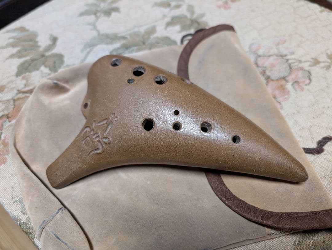 茶色 陶器 オカリナ 専用ケース付き(AF管)