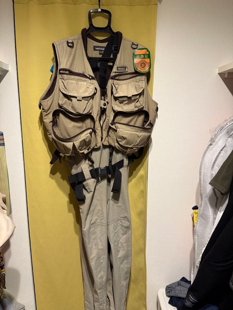 リトルプレゼンツ 一式　ウエーダー　ベスト　網　ウエーダーシューズ　トラウト釣り