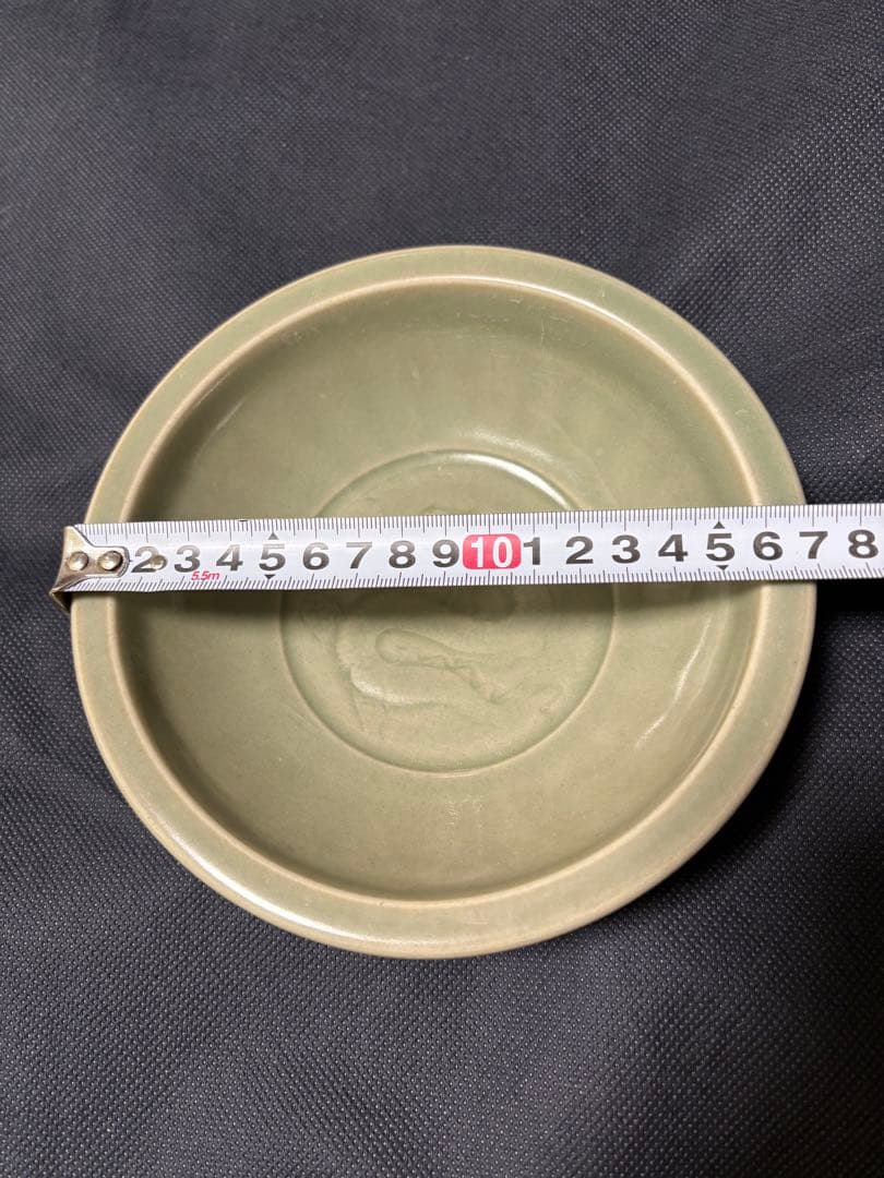 中国古美術品　明清時代　青磁蓮弁龍文刻花 筆洗　茶椀　中皿　龍泉窯