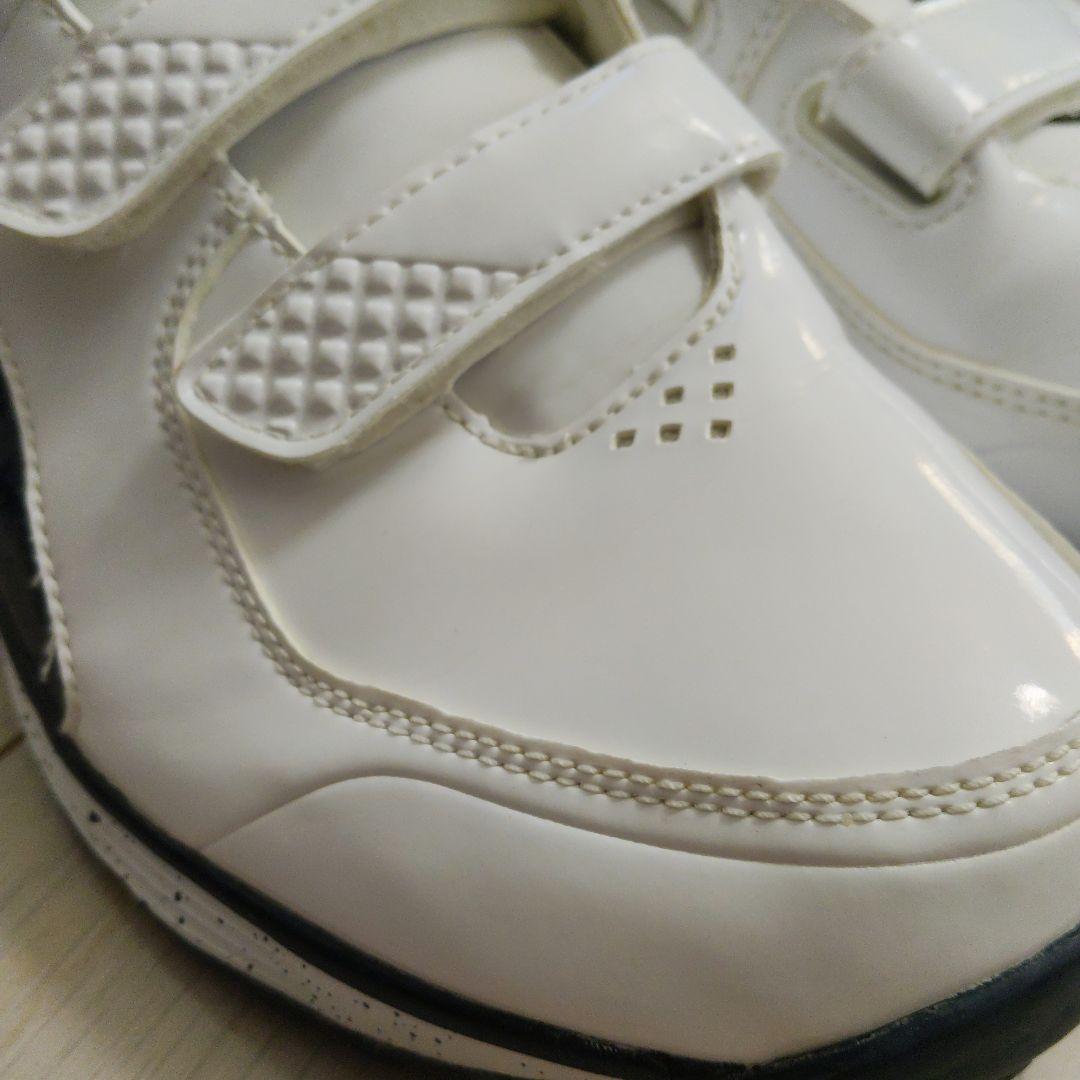 水*秋様 Nike 野球トレーニングシューズ ホワイト/ネイビー　26.5cm