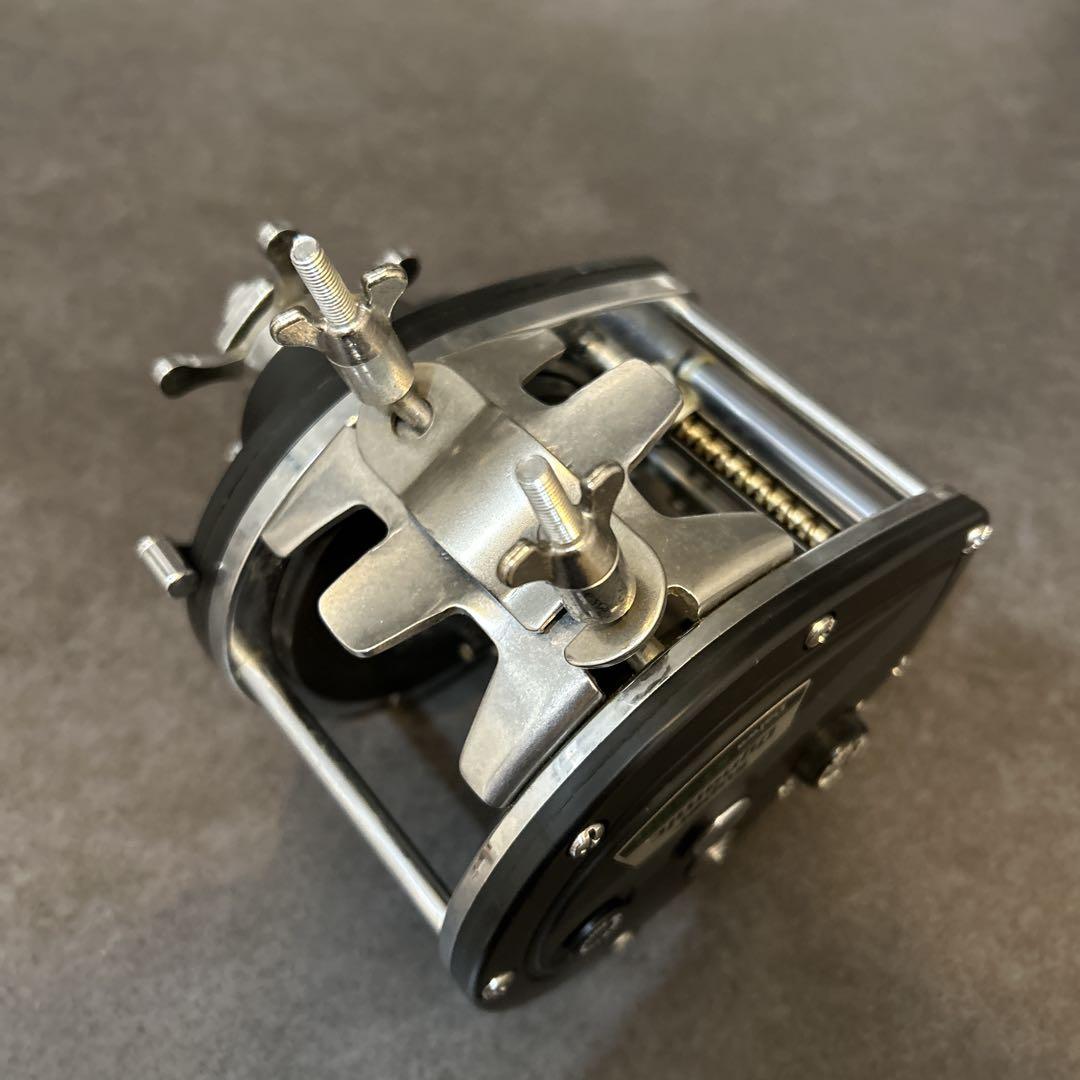 ダイワ ST-500 スーパーダイナミック 両軸リール