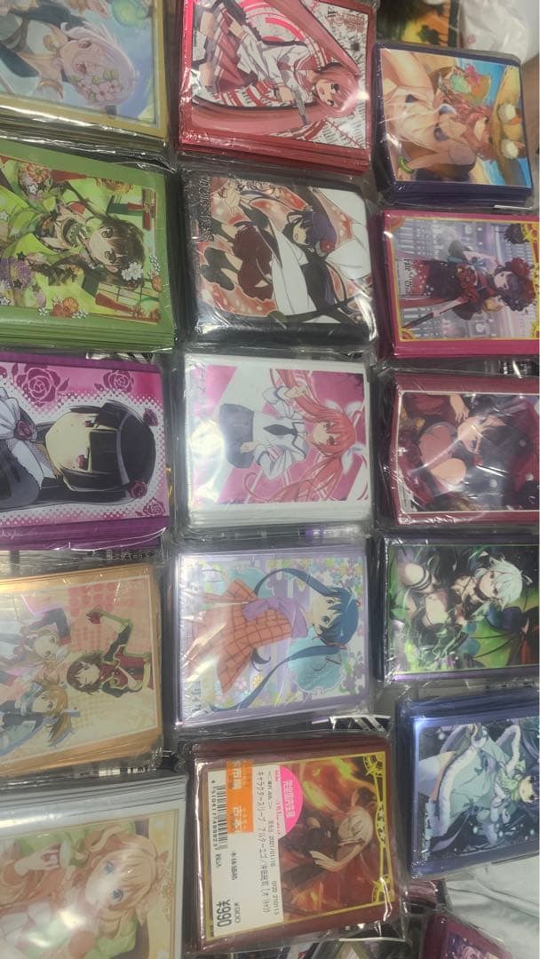 アニメキャラクター トレーディングカード多数