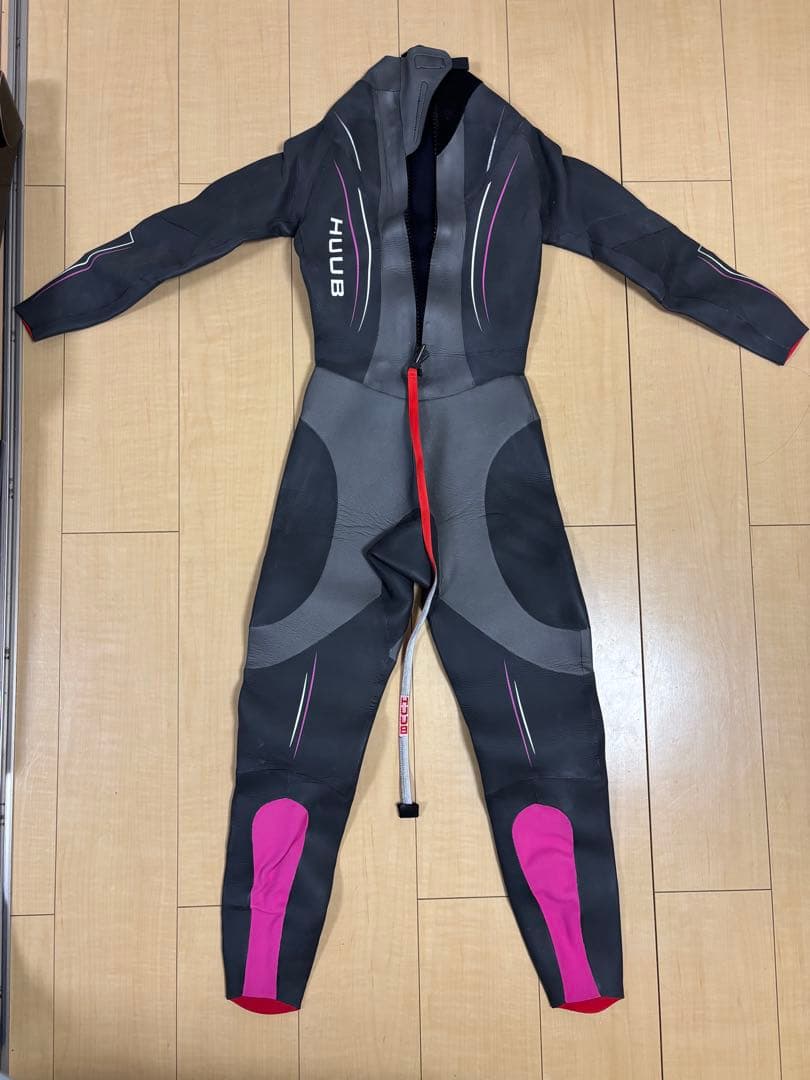 HUUB フルスーツ グレー/ピンク オリジナルボックス付き（トライアスロン用）