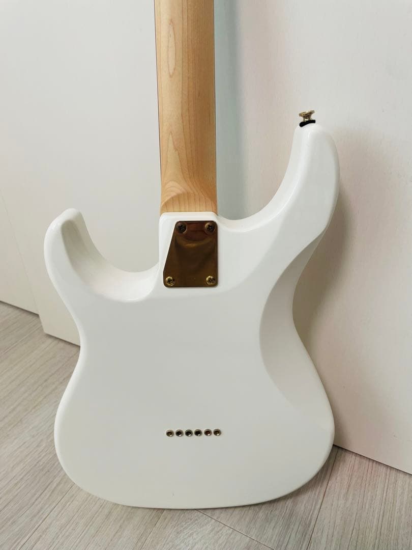 GrassRoots G-SN-45DX  White 白エレキギター