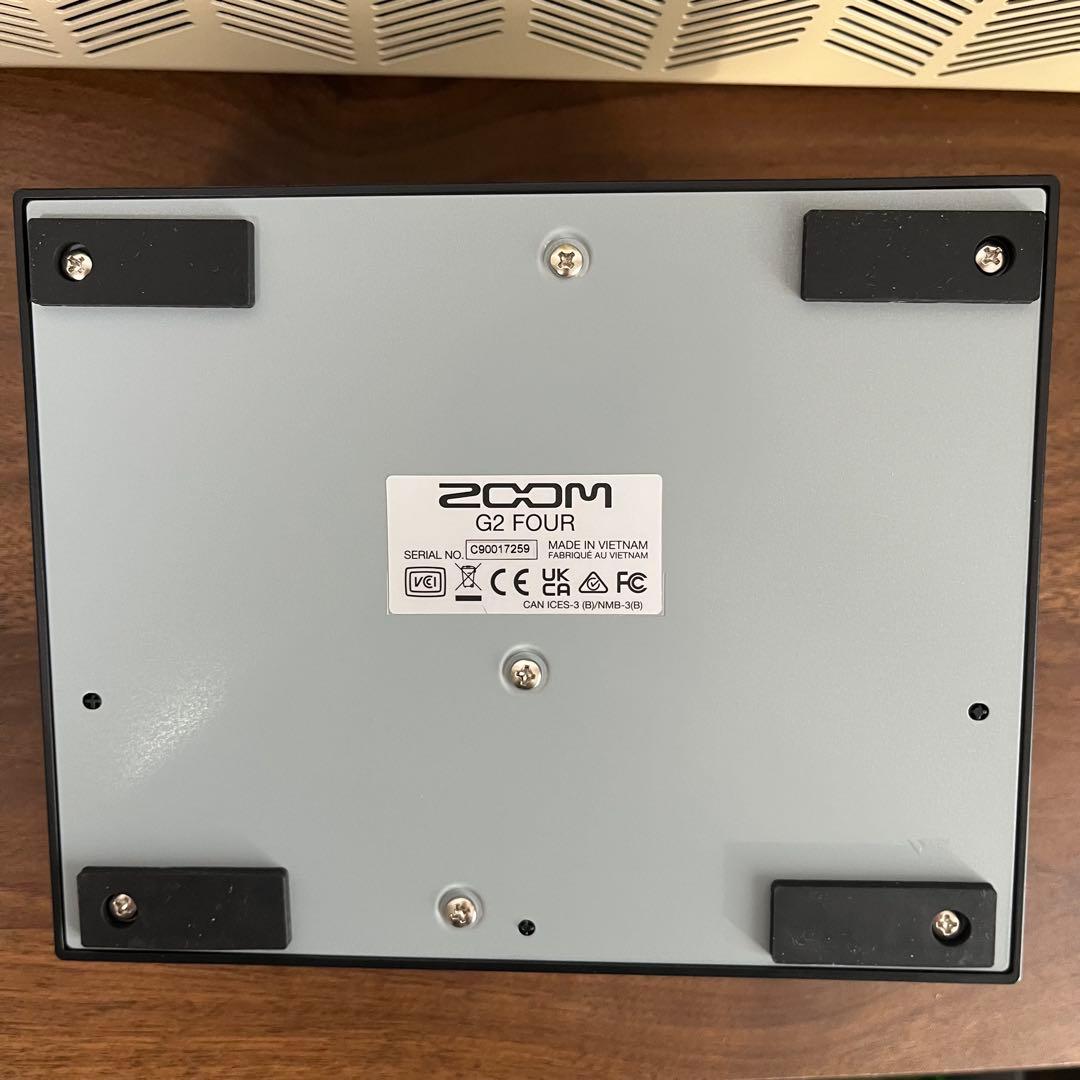 ZOOM G2 FOUR ズーム ギターマルチエフェクター＆フットスイッチハット