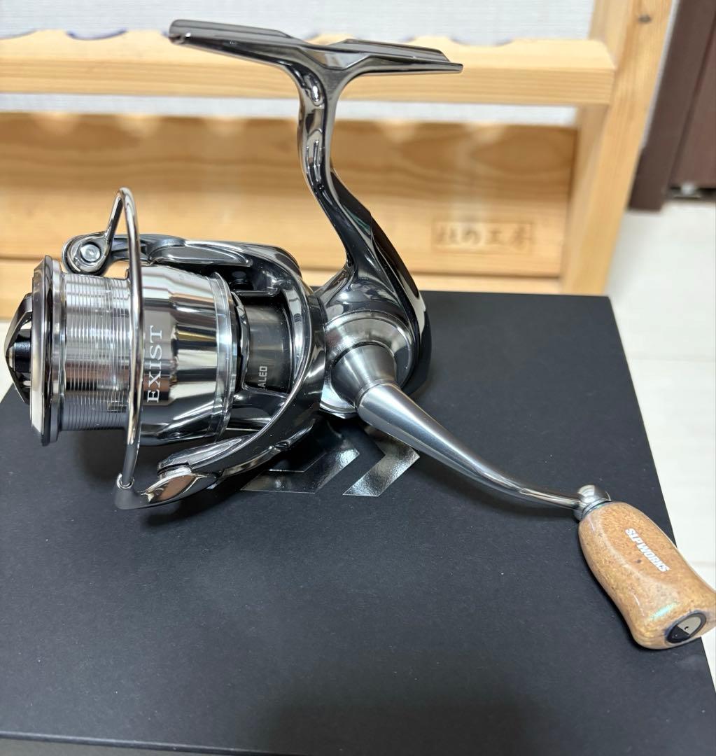 EXIST LT2500S-H スピニングリール　22イグジスト
