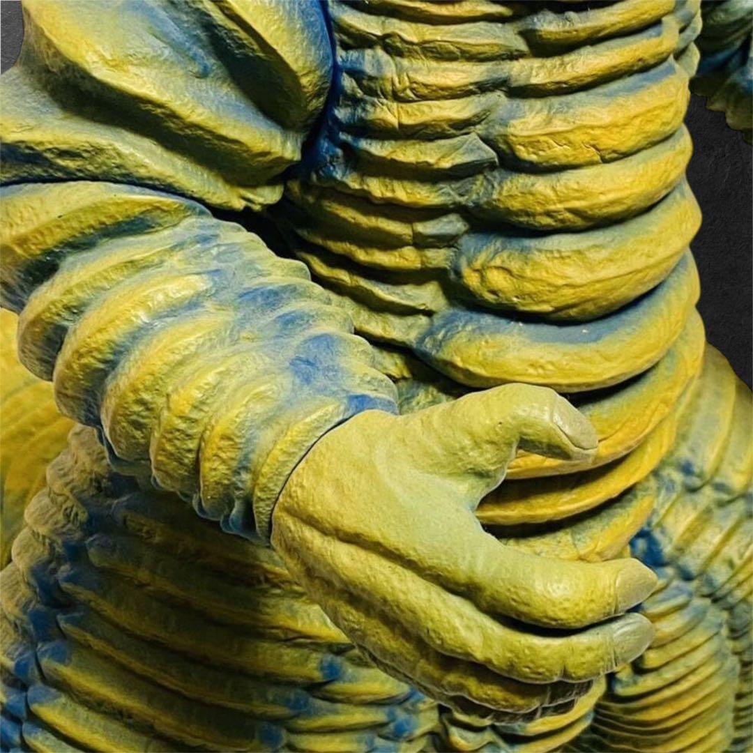 円谷プロ　LSSレッドキング　1,500個数量限定 巨大ソフビ人形