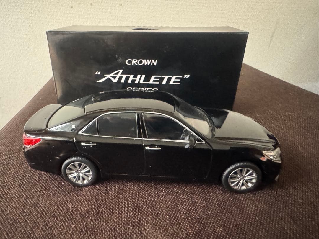 CROWN ATHLETE 210系　黒　非売品　カラーサンプル　未使用品