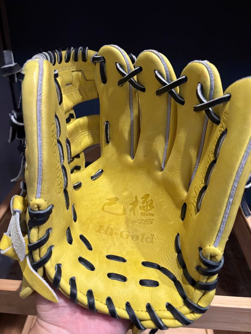ハイゴールド 軟式グローブ イエロー