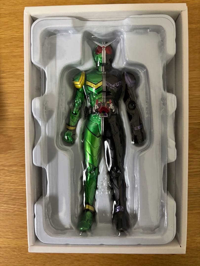 真骨彫　仮面ライダーW サイクロンジョーカー 風都探偵アニメ化記念