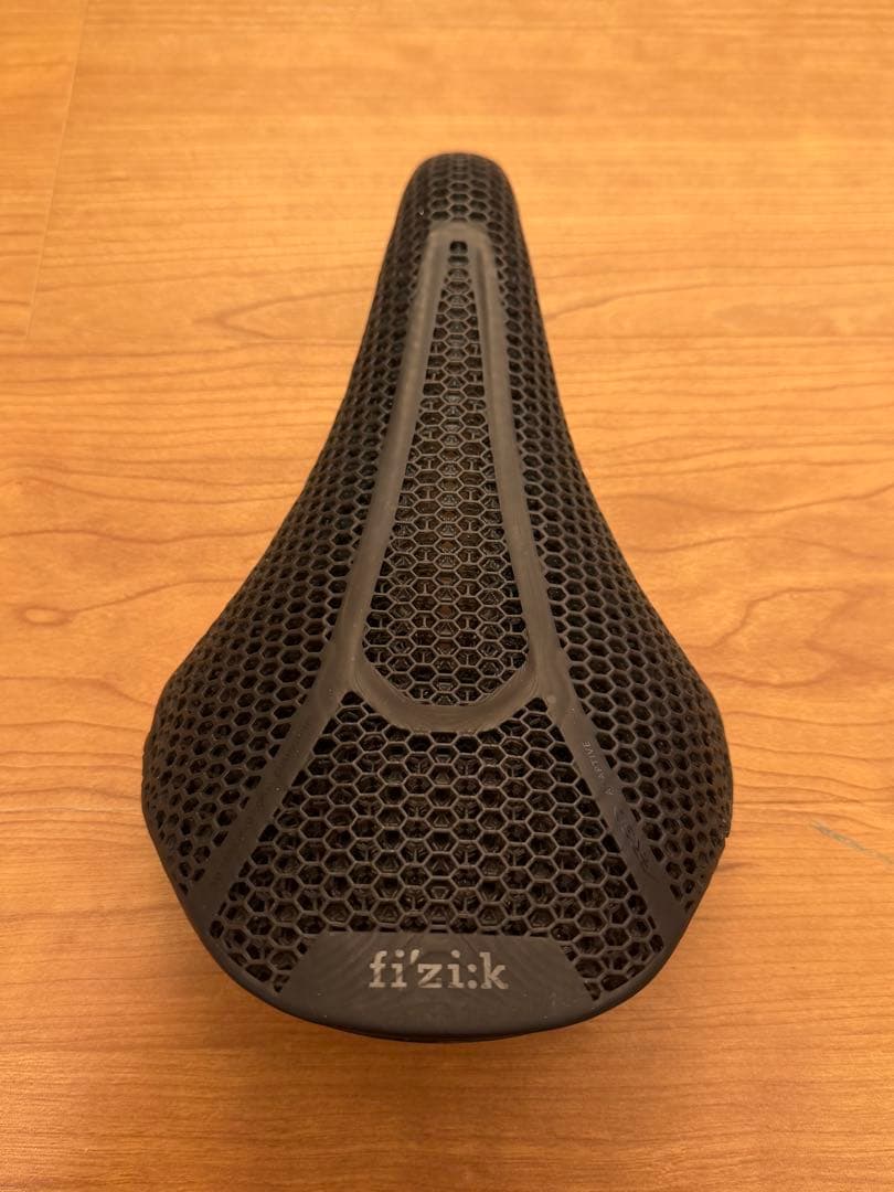 fi'zi:k ( フィジーク ) ARGO VENTO R1 ADAPTIVE