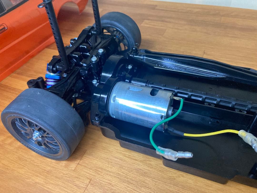 タミヤ　ラジコン　TT-02 イーグル模型　ダンパー付き