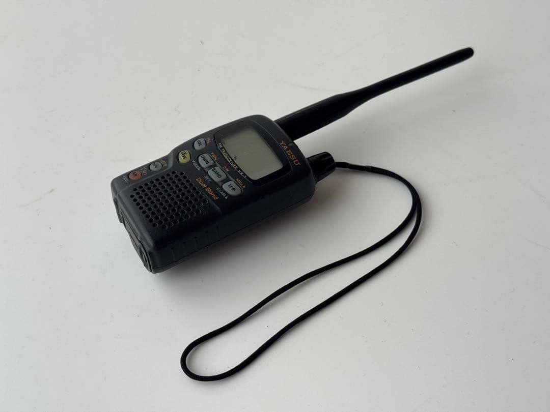 YAESU VX-1 VHF/UHF Dual Band FMトランシーバー