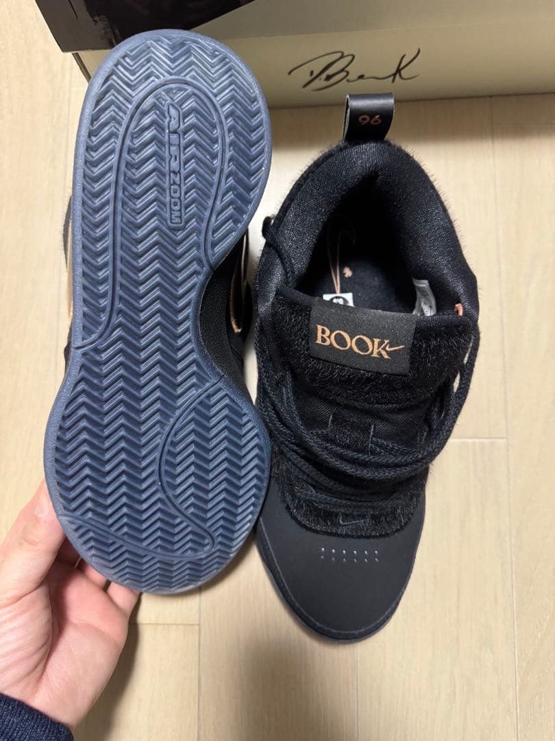 NIKE BOOK1 海外モデル