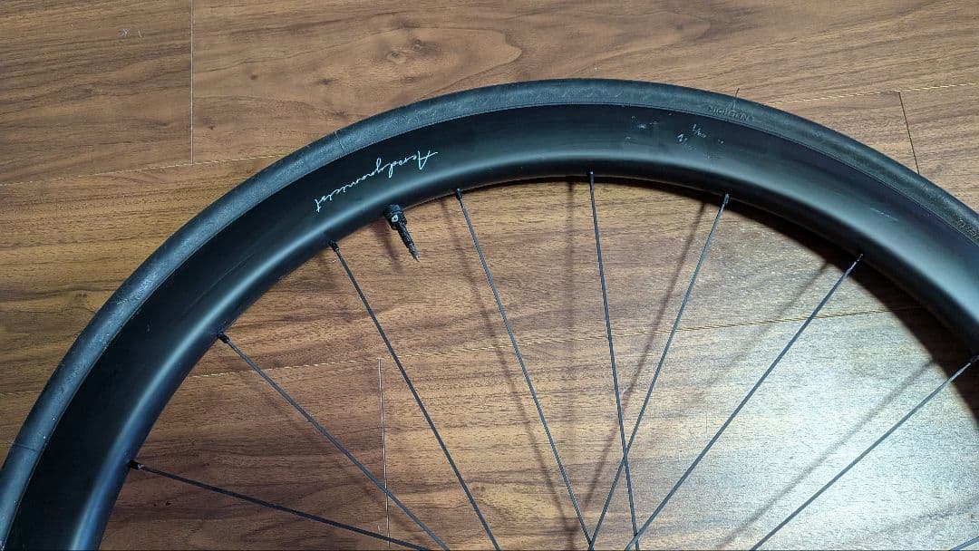 HUNT 44 Aerodynamicist Carbon Disc ホイール
