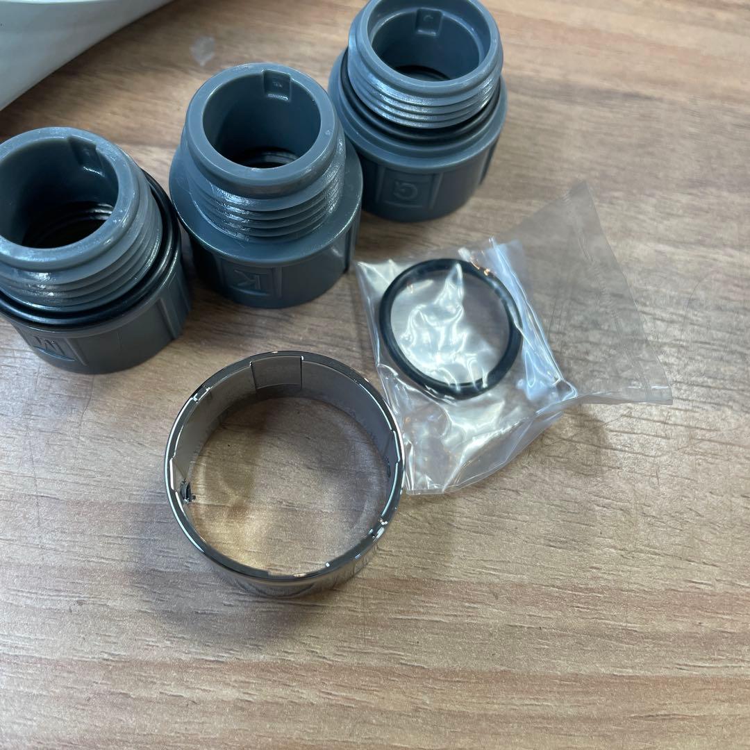 リファ　ファインバブルU シャワーヘッド　ホワイト