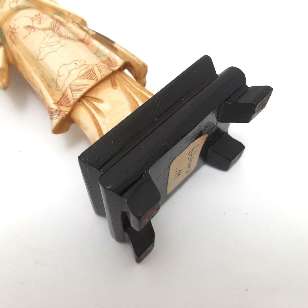 Y1701-7 細密彫刻 極上 置物 彩色 人物 2体セット 総重量113.9g