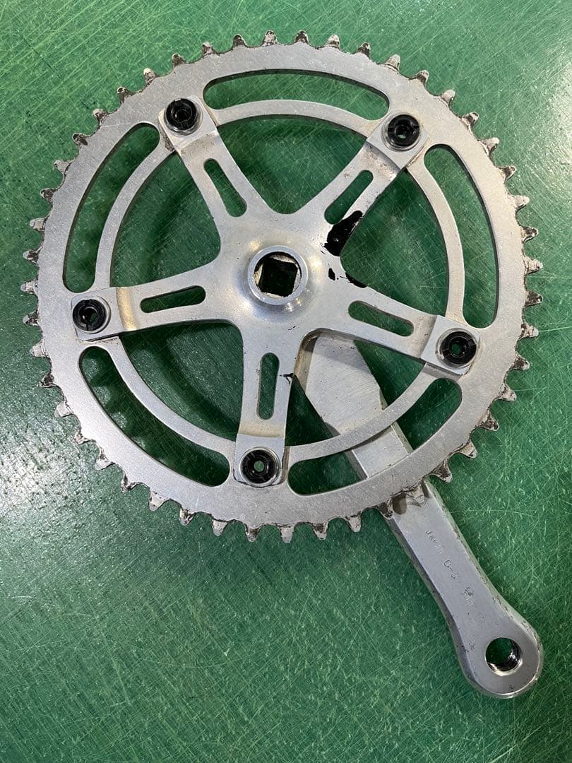 SUGINO クランク　チェーンリング　48T 右シルバー　左ブラック