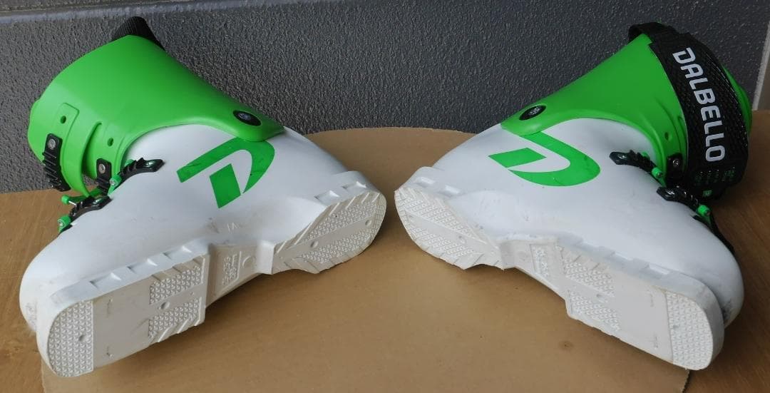 ダルベロ　スキーブーツ　DRS 140 （シェルのみ中古）
