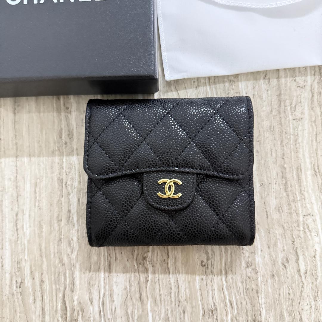 美品ノベルティ　折財布　ブラック