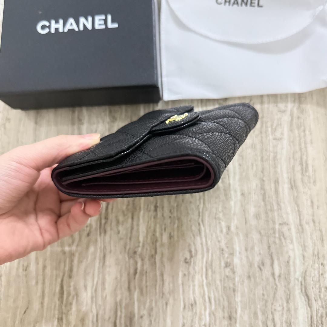 美品ノベルティ　折財布　ブラック