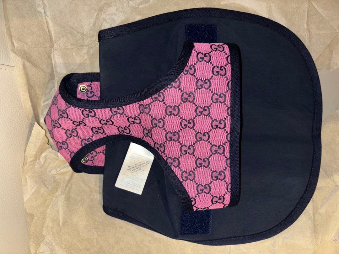 グッチ　GUCCI 犬用ウェア　コート　新品未使用　ピンク　GG サイズS