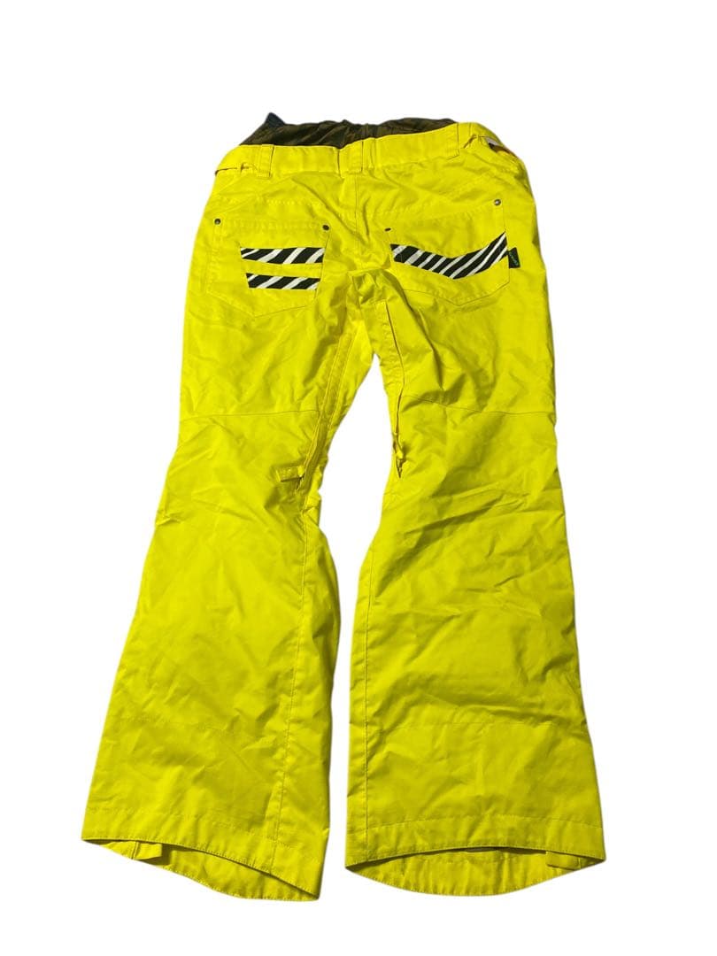 e569☆ESTIVO ゴールドウインスノースキーウェア Lサイズ 上下セット