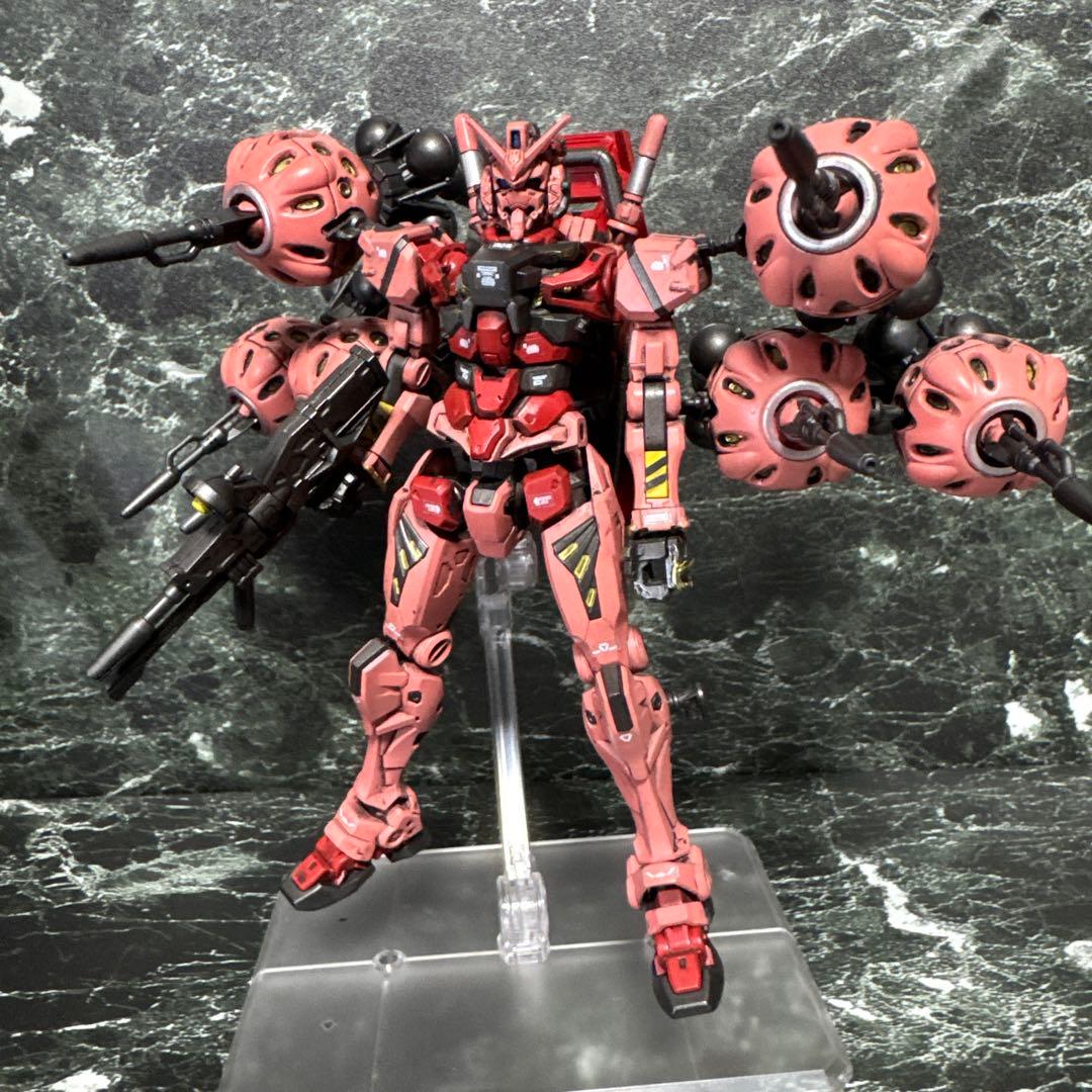 HG 赤いガンダム　ビット6個装備　塗装完成品　ガンプラ　ジークアクス
