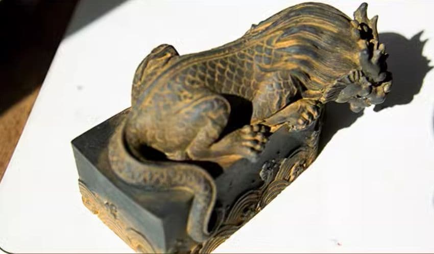 水を避ける獣カデ蝮 卓上 招財 茶寵 文机 文鎮 書道具 装飾品 工芸品 置物