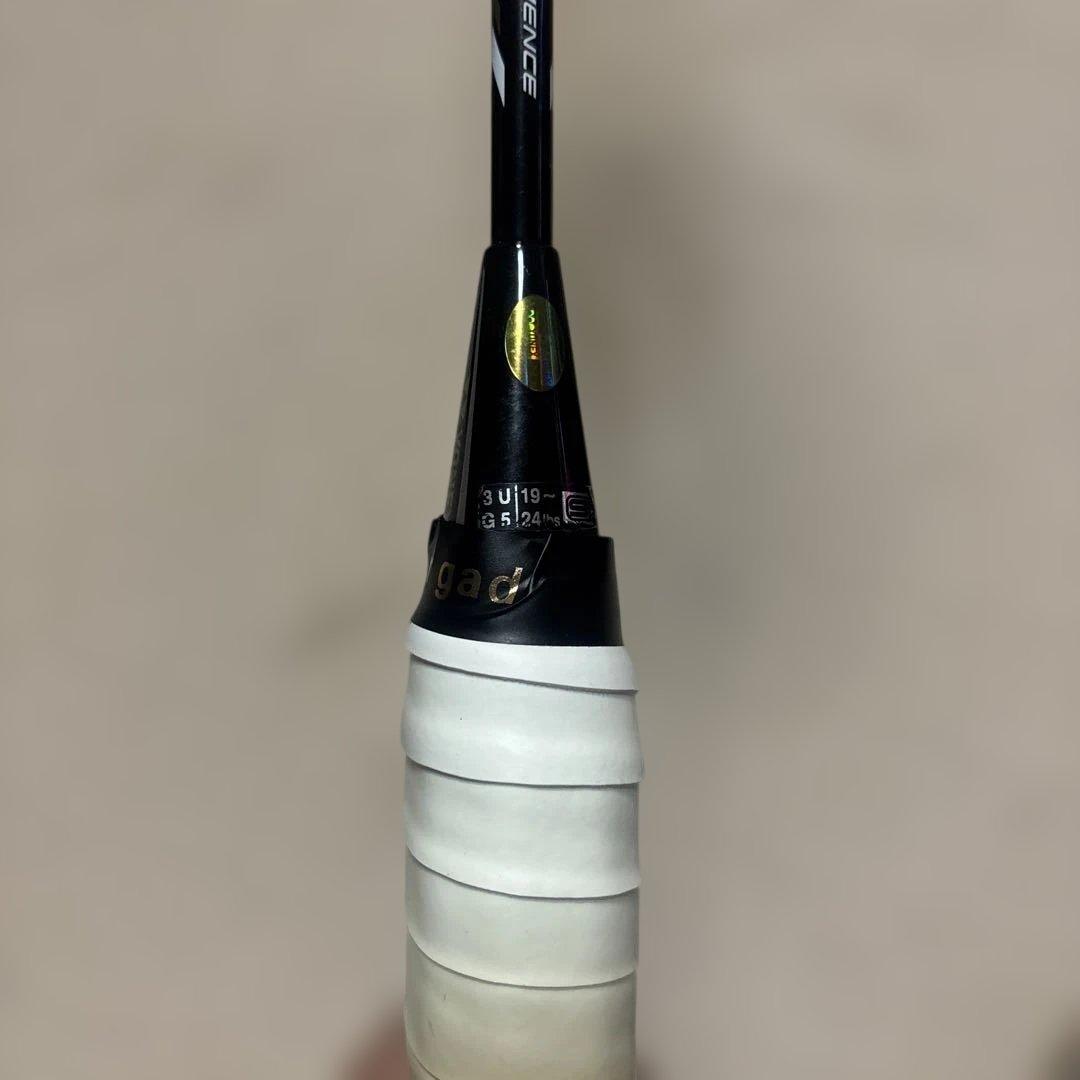 ヨネックスARC SABER 7 バドミントンラケット　お値下げ！！