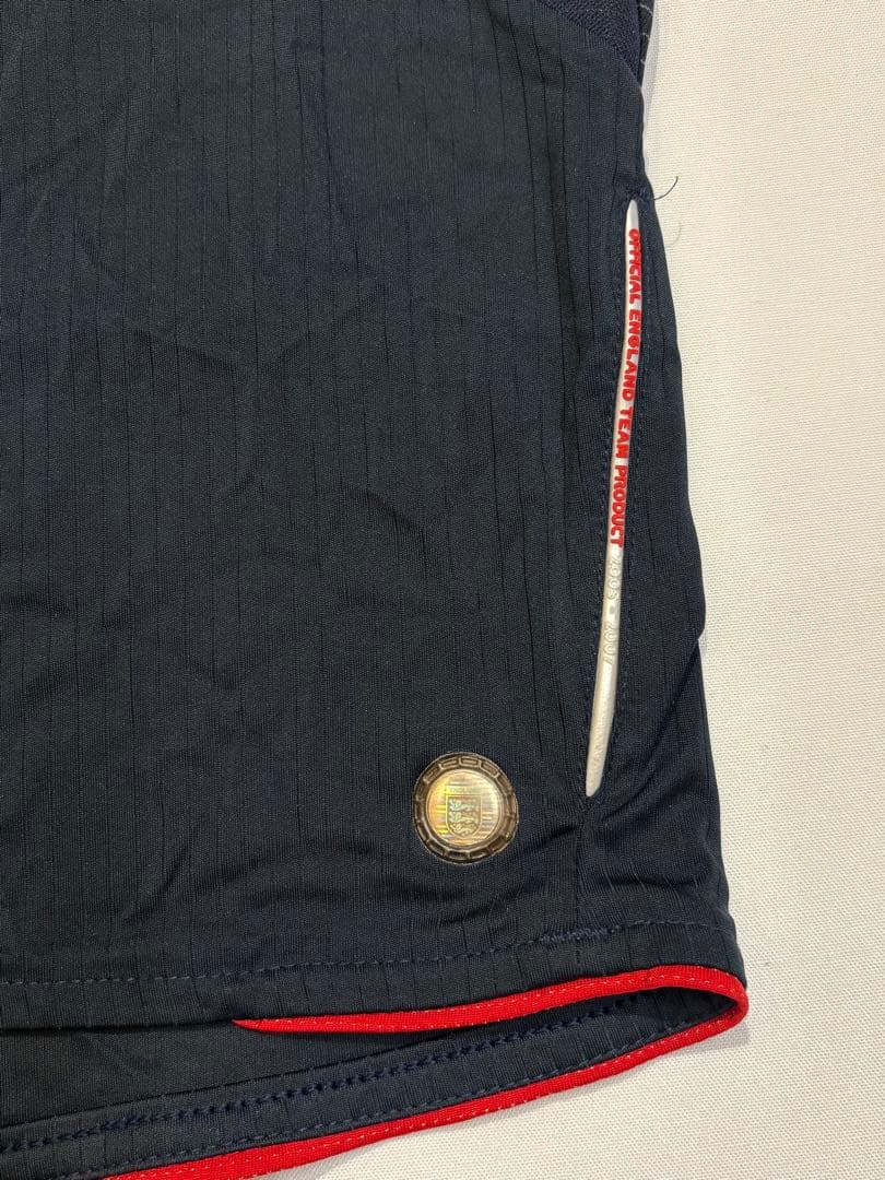 Umbro サッカーシャツ　イングランド　ダークグレー Vネック　襟付き