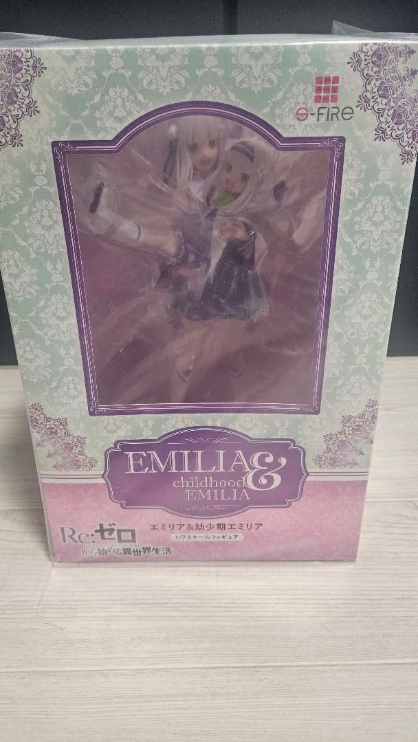 Re:ゼロから始める異世界生活　フィギュア　エミリア＆幼少期エミリア 1/7