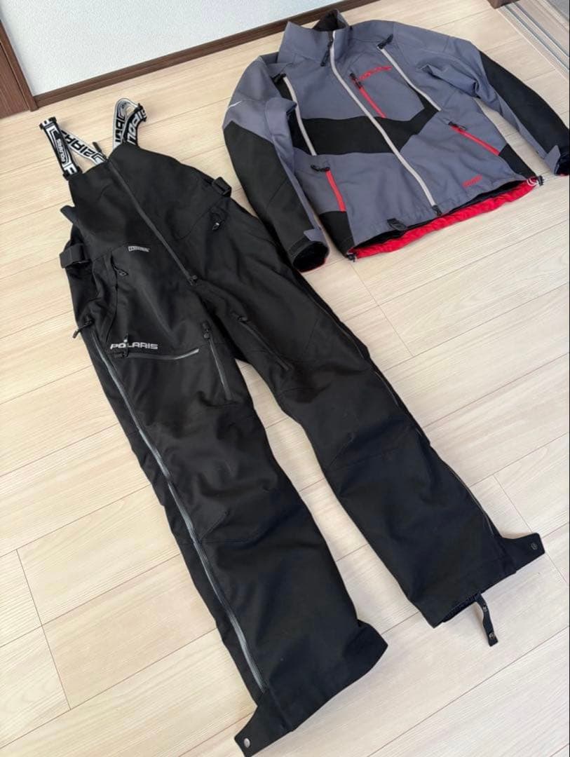 ポラリス スノーモービル ウエア