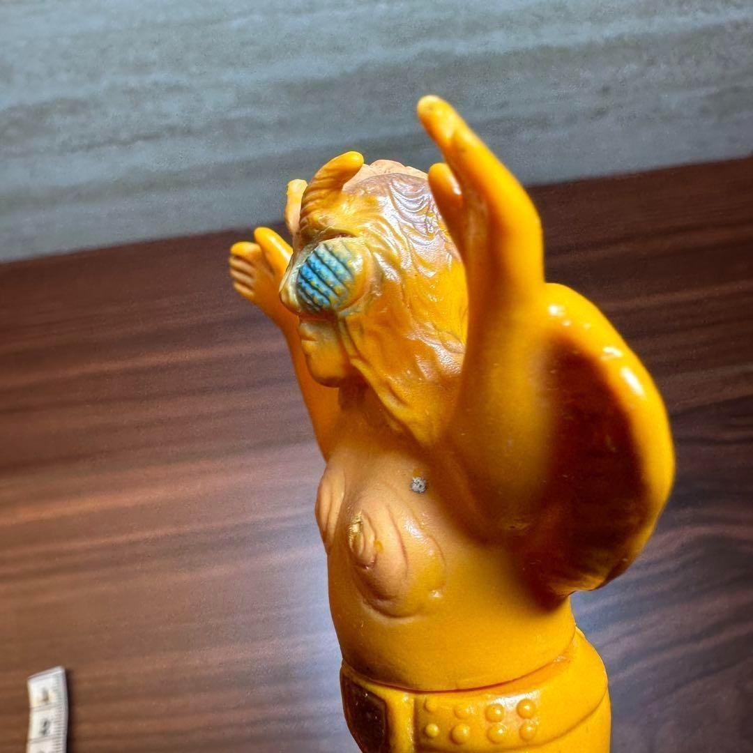 旧バンダイ 蜂女 ソフビ 当時物